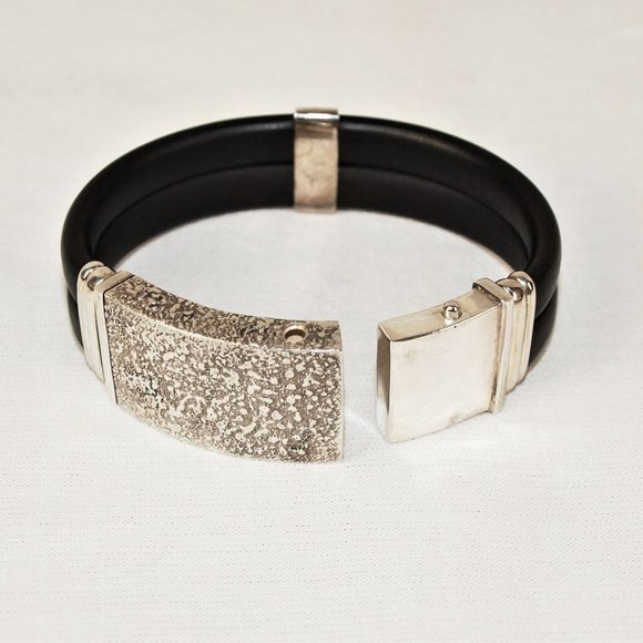 COPY - Stunning Modern Designer Bracelet - Sterling Silver, & Rubber - Picture 3 of 4